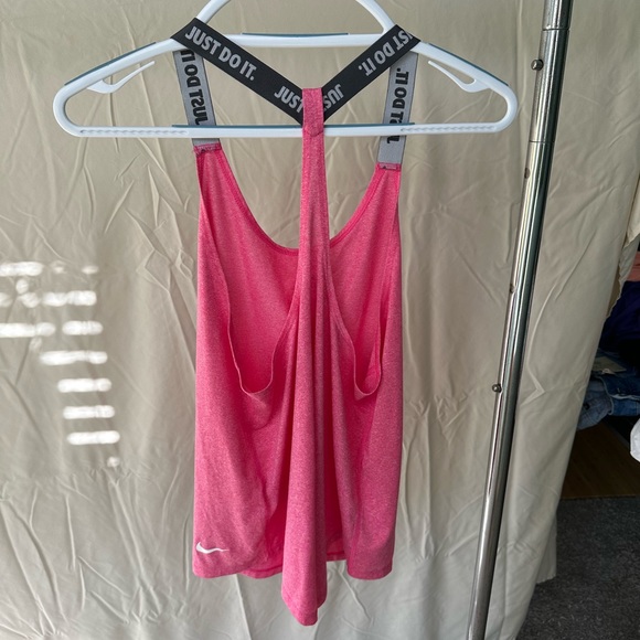Nike Tank Top - Picture 2 of 6